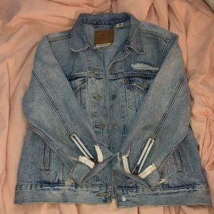 Levi’s denim jacket